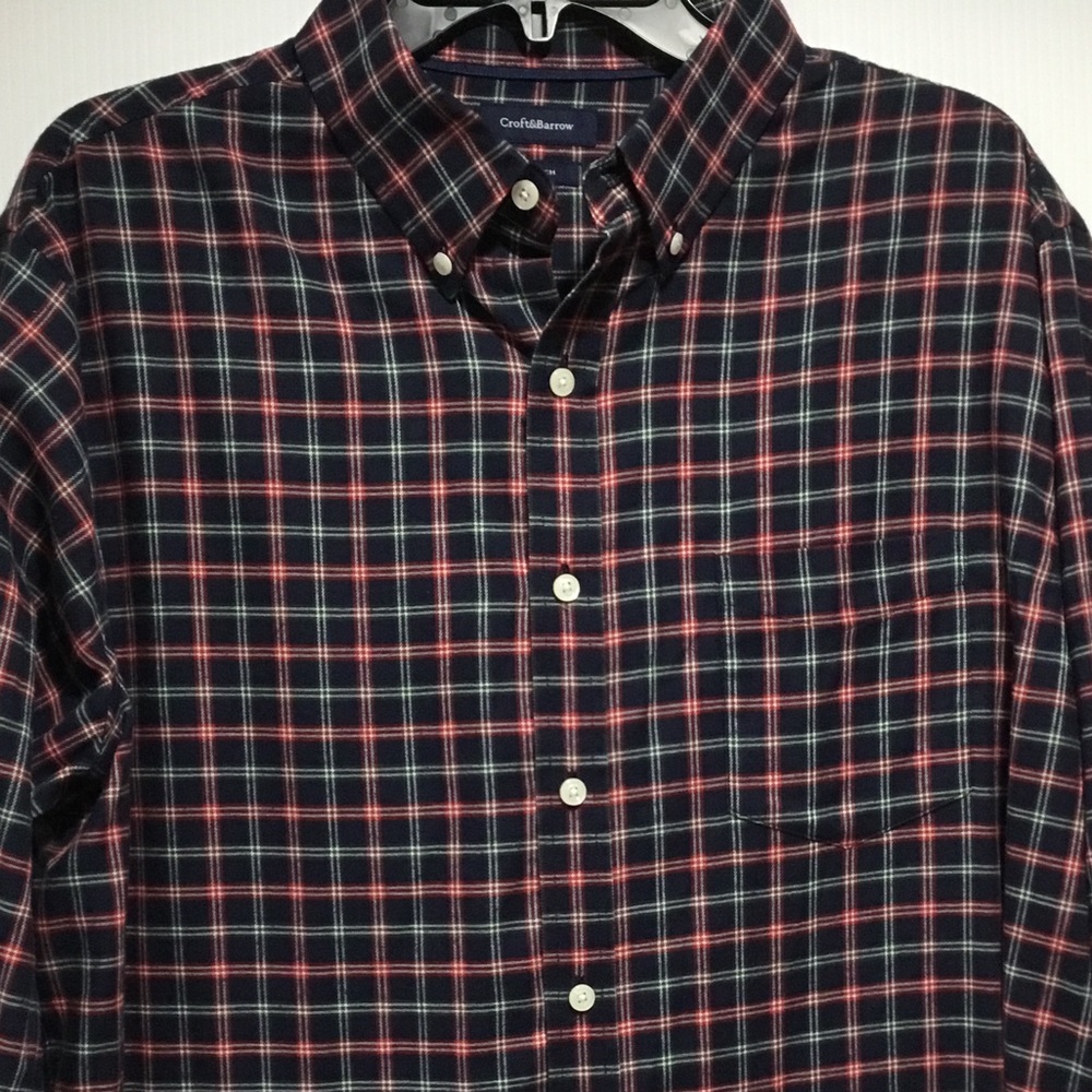 Croft & Barrow Men’s Blue Plaid Button-down Shirt